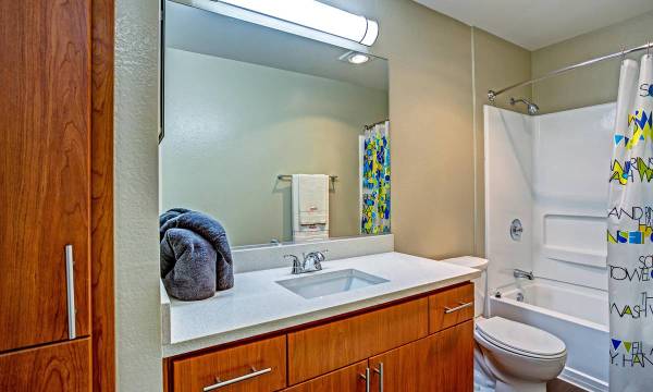Apartments on Pepper Tree Ln · Santa Clara photo 3