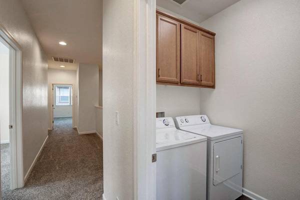 Apartments on Funny Cide Street · Napa photo 4