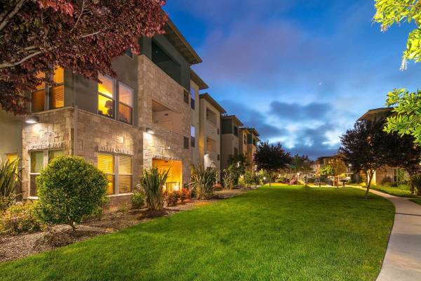 Apartments on Dowdell Avenue · Rohnert Park