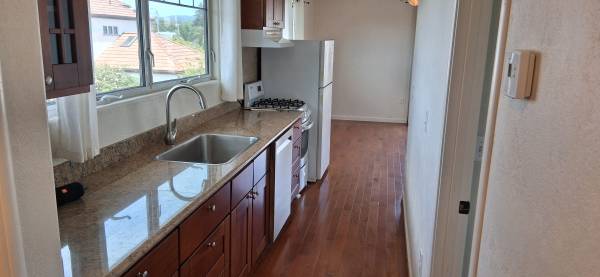 2BR/2BA Apartment · Santa Cruz
