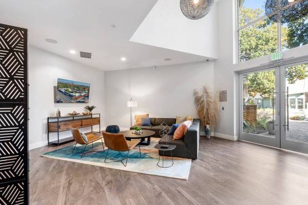 Apartments on Ygnacio Valley Rd · Walnut Creek photo 4