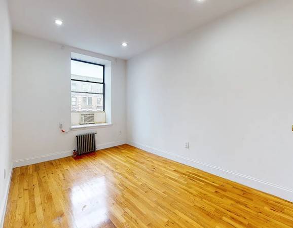 1BR/1BA Apartment on W 116th St · New York photo 5