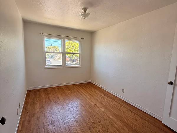 Apartments on Grant Ave · Richmond photo 4