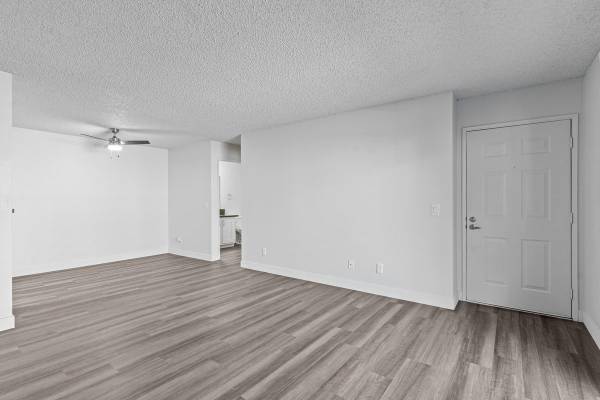 Apartments on Apple Creek Lane · Santa Rosa photo 3