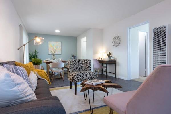 Apartments on Park Plaza Drive · Daly City photo 3