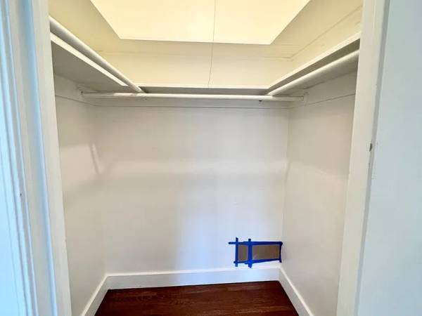 Charming 2 BR | 2.5 BA in Presidio Heights photo 4