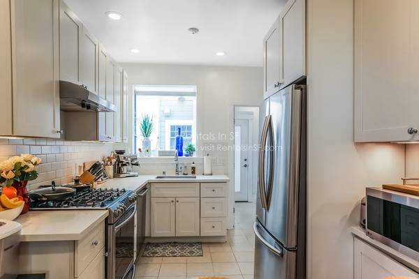 2BR/1BA Condo on Sacramento St · San Francisco
