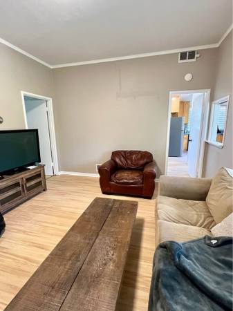 Apartments on Summit St · Oakland photo 3