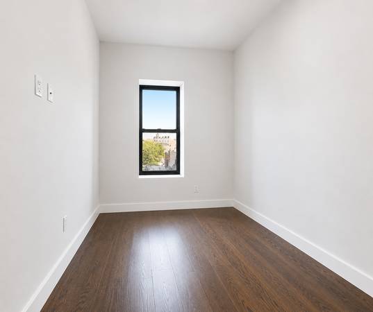 1BR/1BA Apartment on Brooklyn Ave · Brooklyn photo 2
