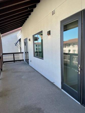 Apartments on E. Weddell Drive · Sunnyvale