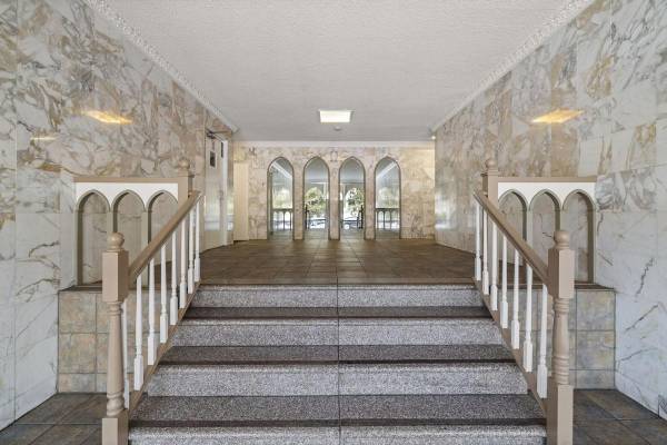 Apartments on Poncetta Dr · Daly City