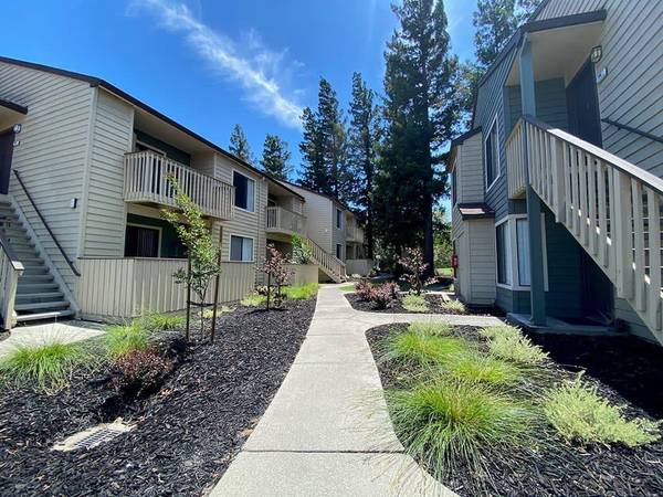 Apartments on Ryan Drive · Pleasant Hill photo 2
