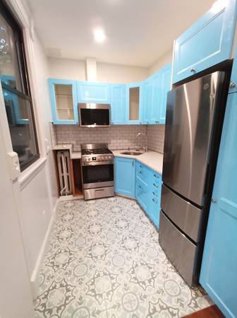 1BR/1BA Apartment on Jefferson Ave · Brooklyn photo 3