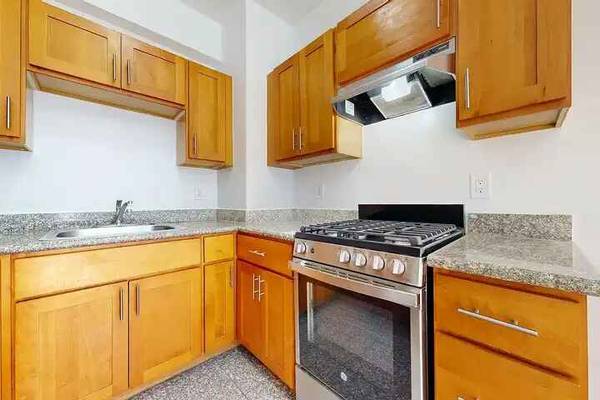 Condos on Bush Street · San Francisco photo 2