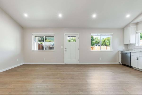 Apartments on Valley Creek · Danville photo 4