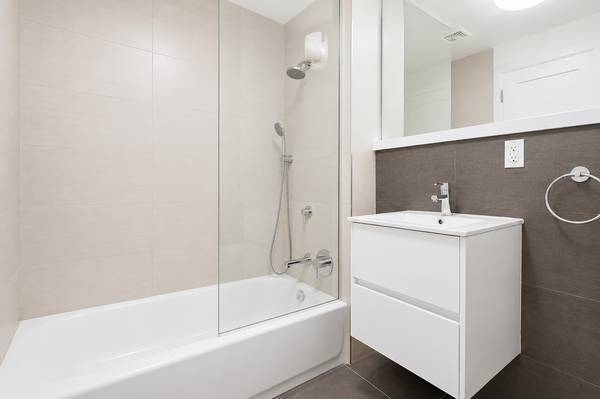 1BR/1BA Apartment on Prospect Pl · Brooklyn photo 5