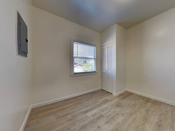 Apartments on Alcatraz Ave · Oakland photo 5