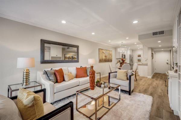 Theatre Square Apartments photo 4