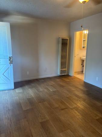 Apartments on Highway 9 · Felton photo 4