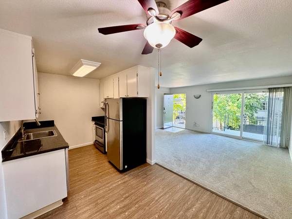 2BR/2BA Apartment on Alameda Del Prado · Novato photo 3