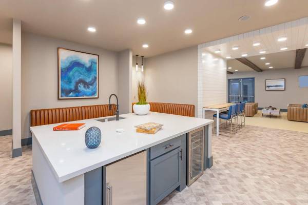 Apartments on Magazine St. · Vallejo photo 4