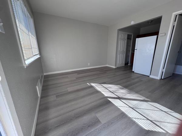 MacArthur Apartments photo 5