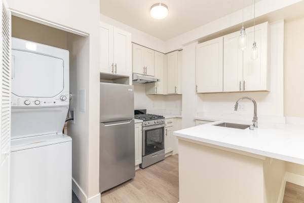 1835 Vallejo photo 4