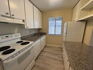 Condos on Kinross Drive · Walnut Creek photo 5