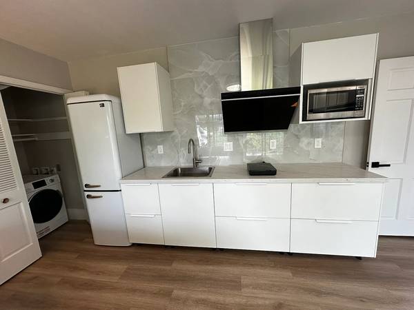 1BR/1BA In Law Adu on Provincetown Dr · San Jose photo 4