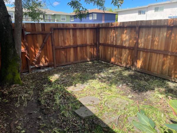 1BR/1BA Single Family House · Santa Rosa photo 3