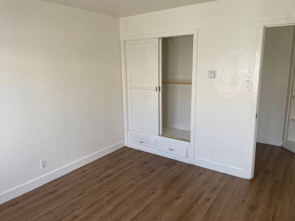 1BR/1BA Single Family House · Santa Rosa photo 5