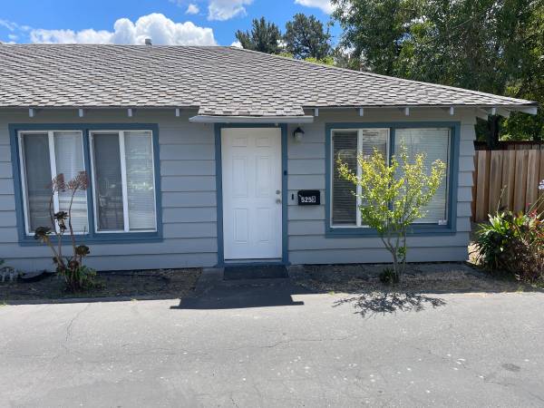 1BR/1BA Single Family House · Santa Rosa