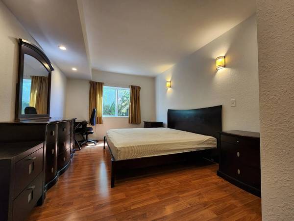 Stow Apartments photo 3