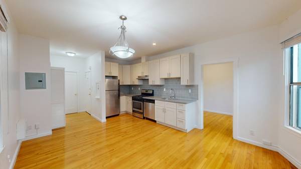 520 Buchanan photo 3