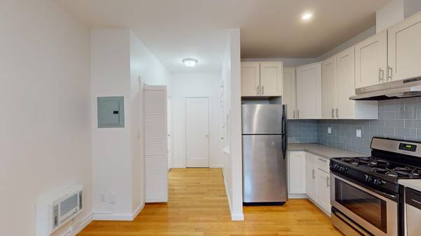 520 Buchanan photo 5