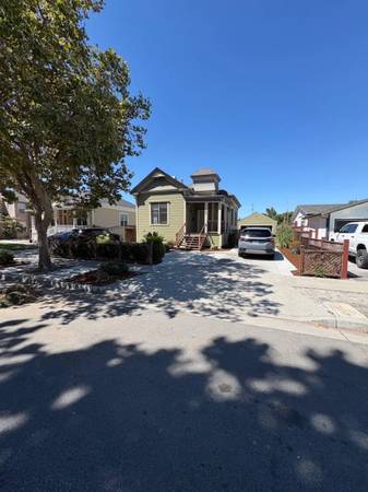 Beautifully Remodeled 2 Bed / 1 Bath Centrally Located San Jose Condo photo 3