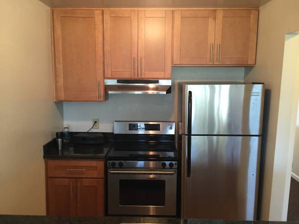 2BR/1BA Apartment on Black Diamond St · Pittsburg photo 2