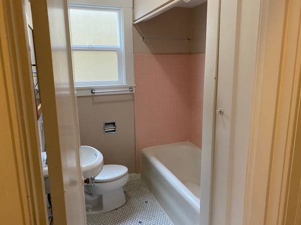 0BR/1BA Apartment · Emeryville photo 5