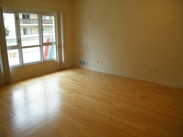 The Essex on Lake Merritt photo 3