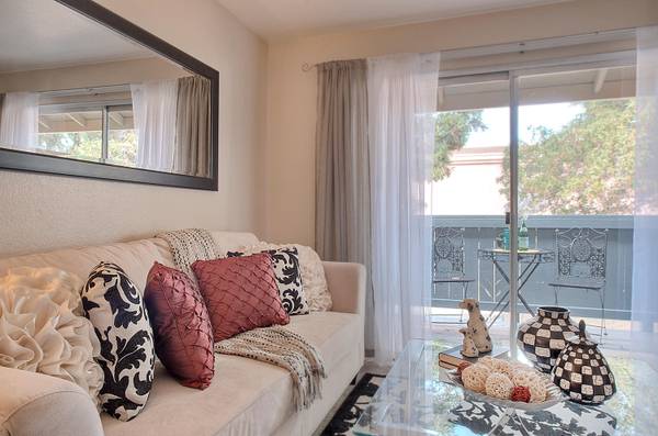 1BR/1BA Apartment on Haley Streeet · Newark