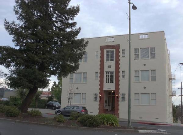 0BR/1BA Apartment · Oakland