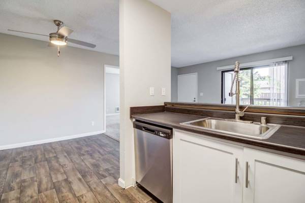 Apartments on Ryan Drive · Pleasant Hill photo 3
