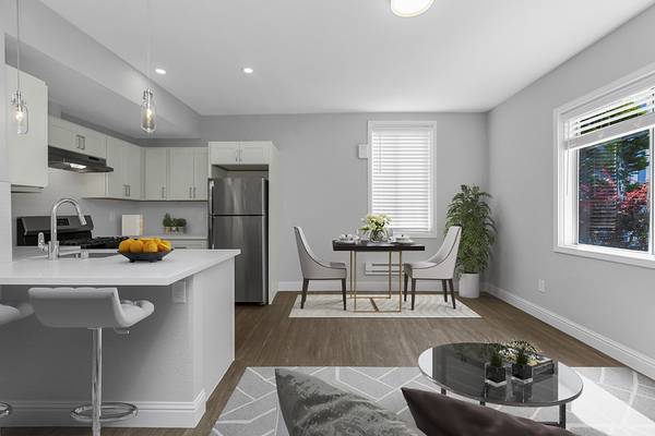 390 Liberty photo 5