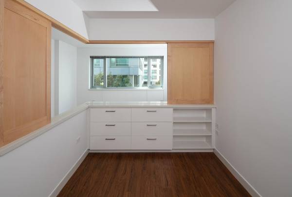 1190 Mission At Trinity Place photo 5