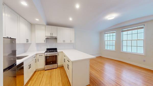 2600 Van Ness photo 2