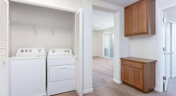 Apartments on Bernal Avenue · Pleasanton photo 5