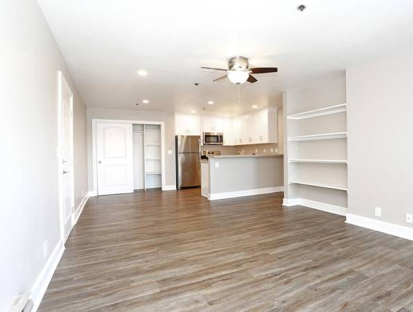 Apartments on Hesperian Blvd · San Leandro photo 4
