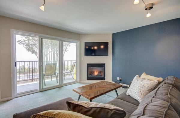 Apartments on Balboa Ave · Capitola photo 2