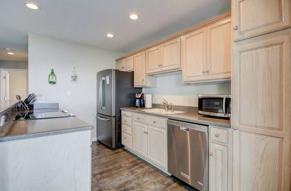 Apartments on Balboa Ave · Capitola photo 4