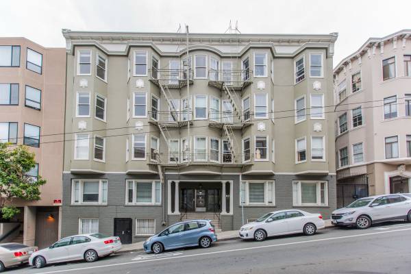 1474 Sacramento photo 2